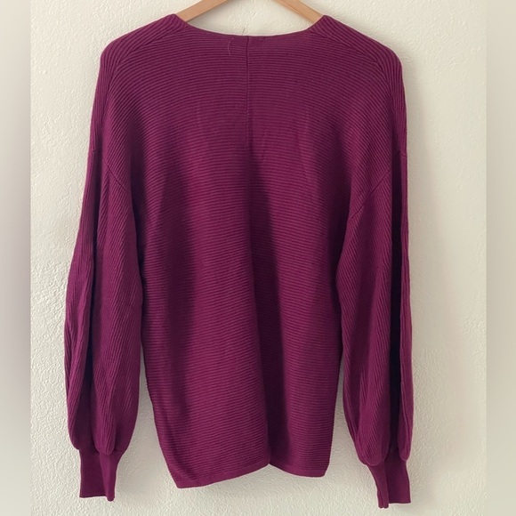 State Women's Rib-Knit Bubble Sleeve Long Sleeve V-neck Sweater Size L - Picture 4 of 7